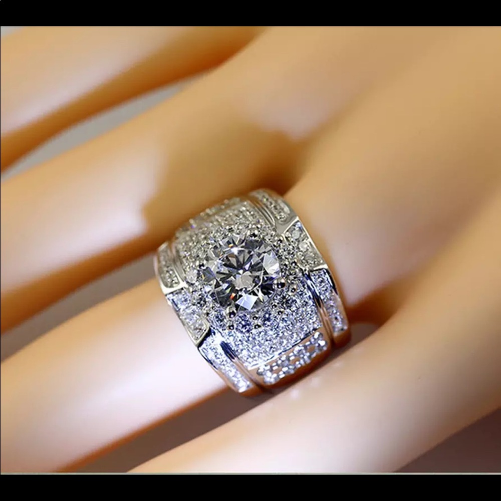 New sterling silver stamped white sapphire ring - Picture 5 of 5